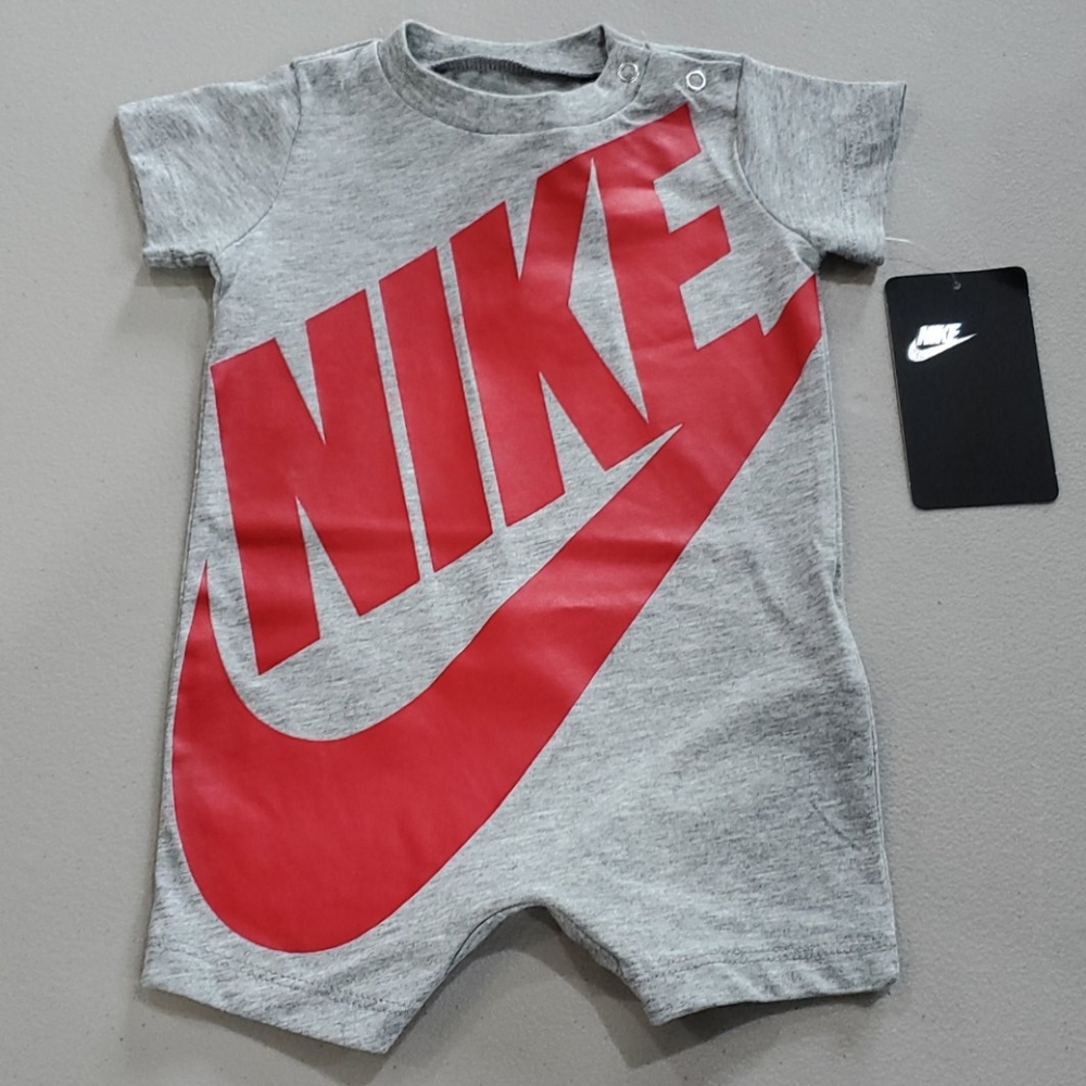 🆕️ Nike short romper